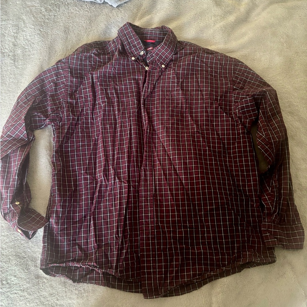 Men’s L Wrangler button up